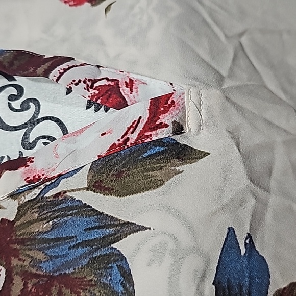 Floral Blouse - Picture 2 of 4